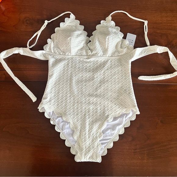 CUPSHE One Piece Swim Suit Size L - Picture 3 of 12